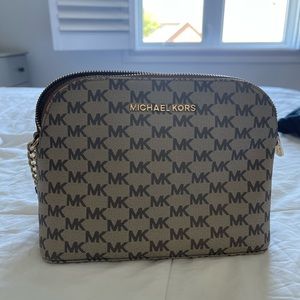 Michael Kors cross body